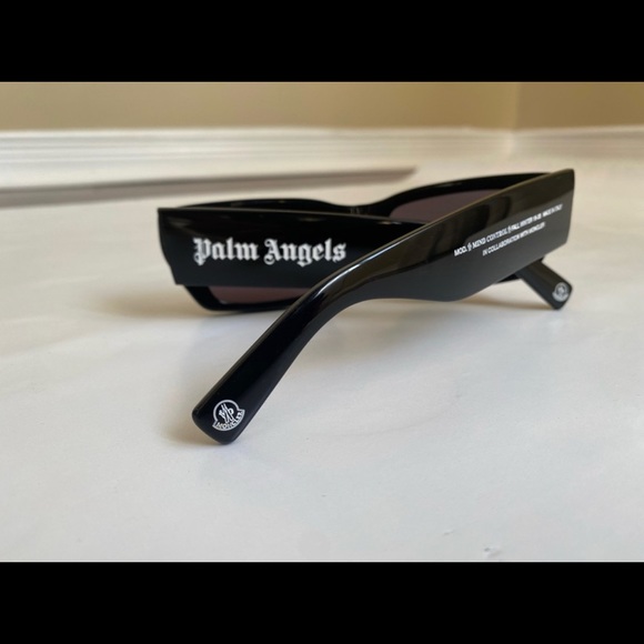 Moncler - Picture 3 of 5